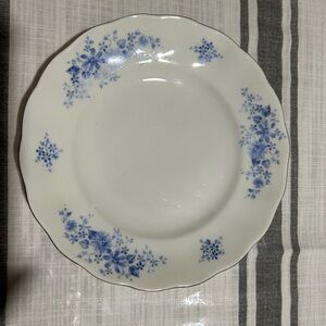 Favolina Karolina porcelain plate 7 1/2” diameter